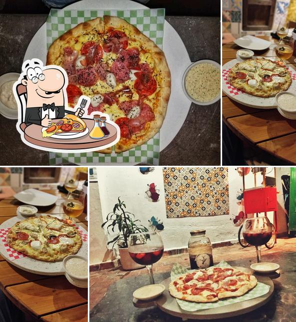 Попробуйте пиццу в "Penelope Pizzería San Gil"