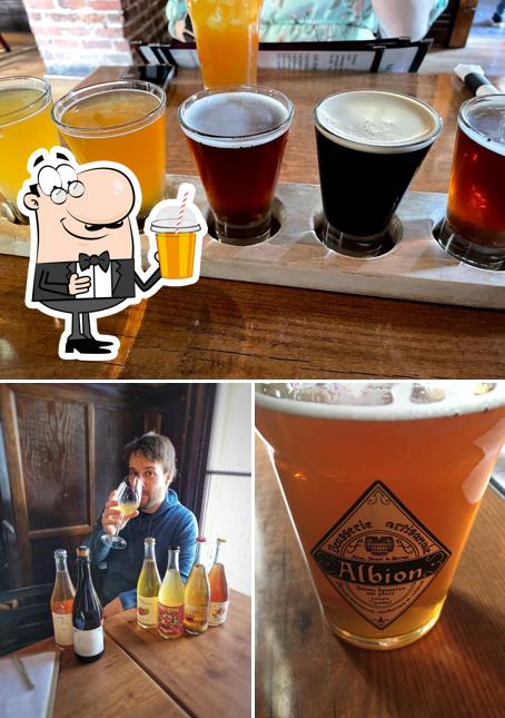Profitez d'un verre à Albion - Brasserie Artisanale / Resto-Pub