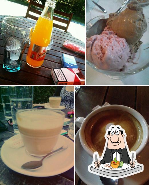 Ice cream at Amigos Cafe Butel 2