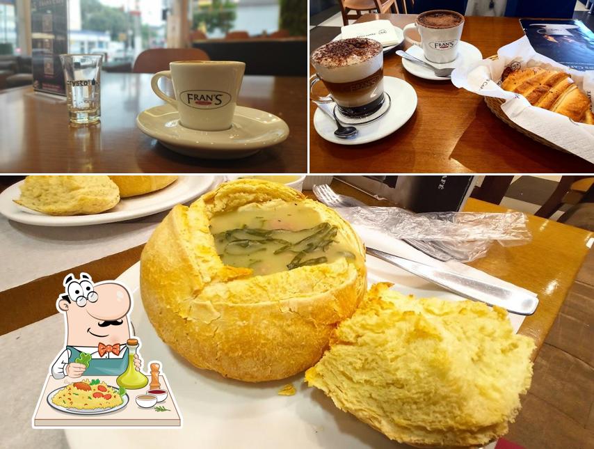 Comida em Fran's Café - Anália Franco