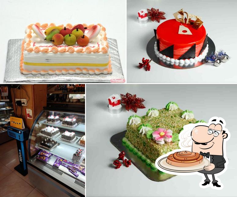 Online delicious chocolate cake from cakes n bakes or mcrennett cakes to  Chennai, Express Delivery - ChennaiOnlineFlorists