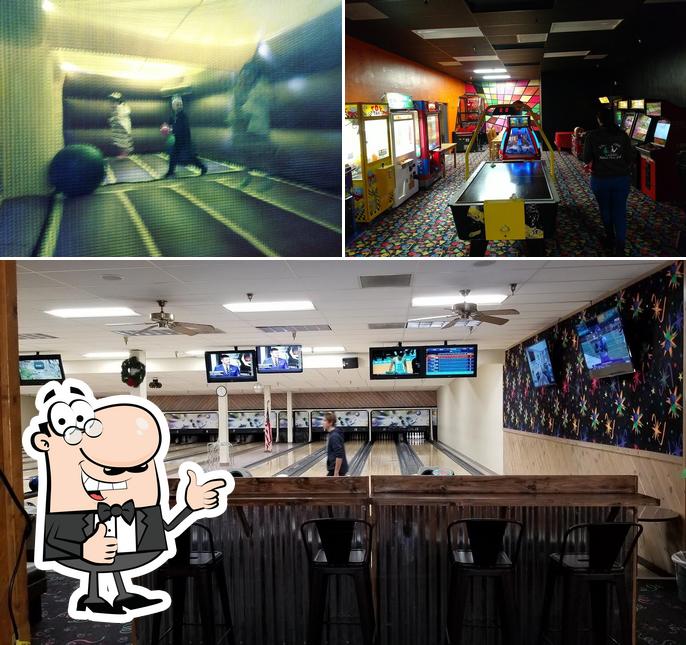 Knotty Pine Lanes Family Fun Center in Pollock Pines Restaurant reviews