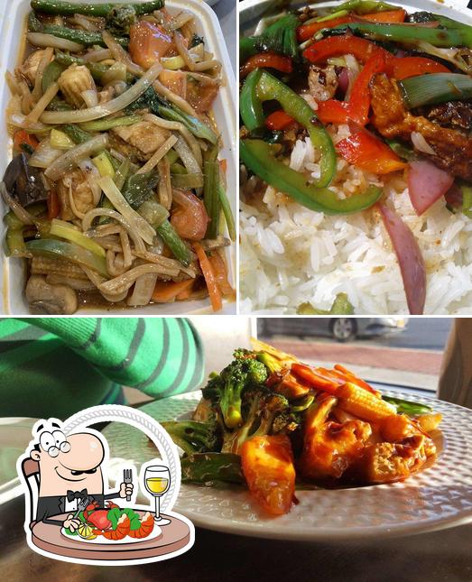 Попробуйте блюда с морепродуктами в "Pad Thai & Chinese Cafe"