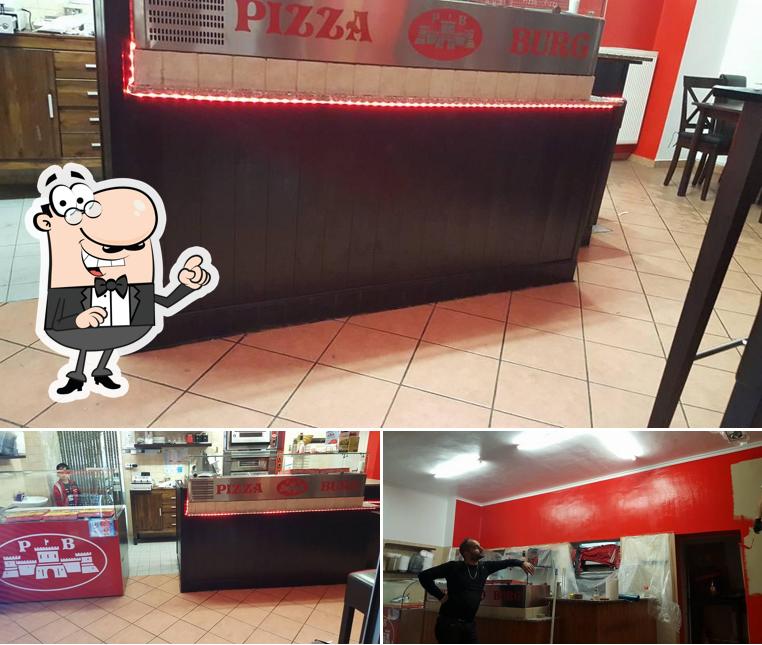 Installez-vous à l'une des tables de Pizza Burg Gelsenkirchen