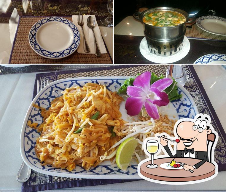 Food at Lucky Elephant Thai Cuisine