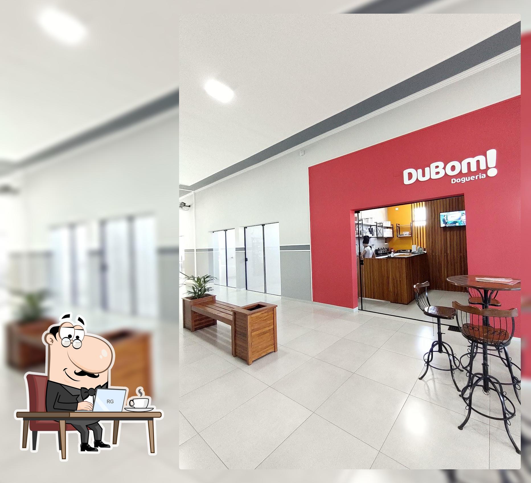 Dubom