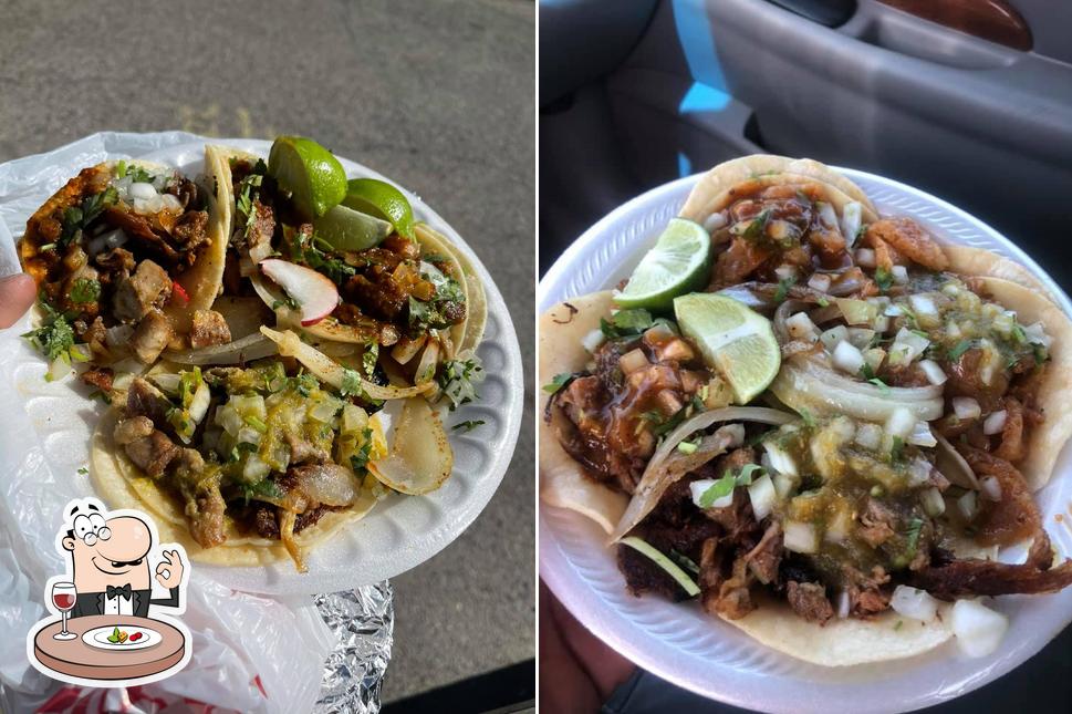 Platos en Mayas Taco Truck