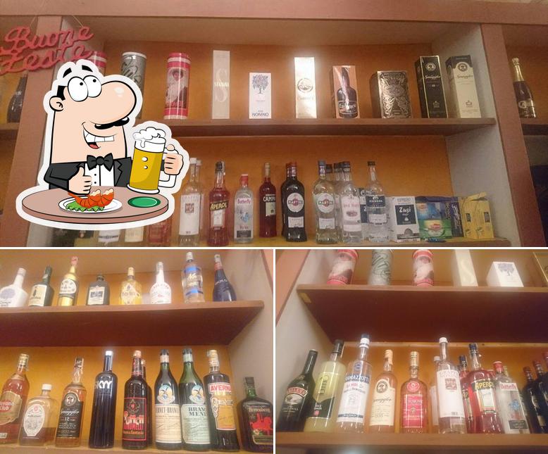 Puoi prenderti un rinfrescante bicchiere di birra chiara o scura