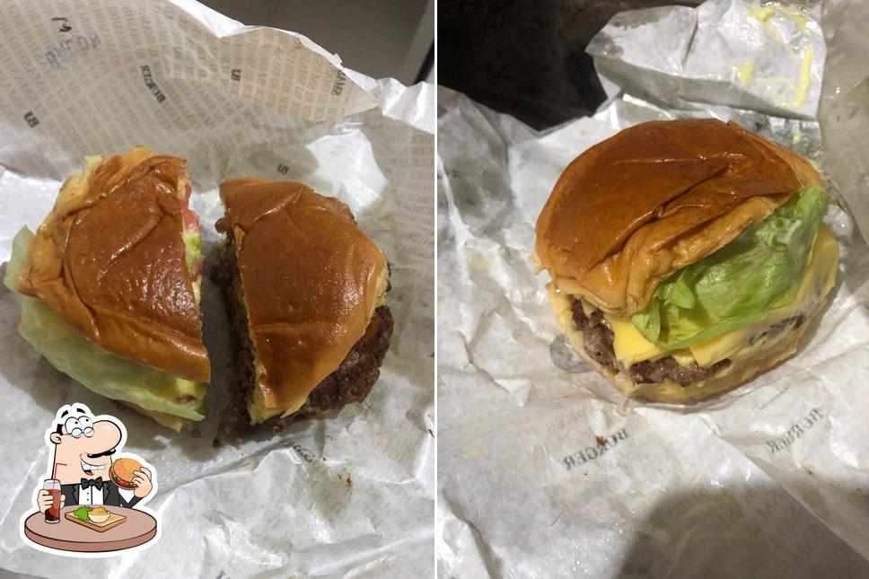 Os hambúrgueres do BJ SMASHED BURGER irão saciar uma variedade de gostos