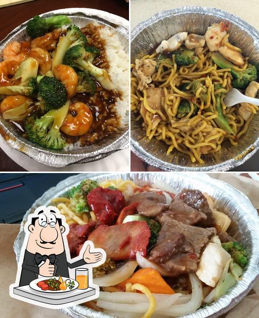 Еда в "Tran's Chinese Food Cart"