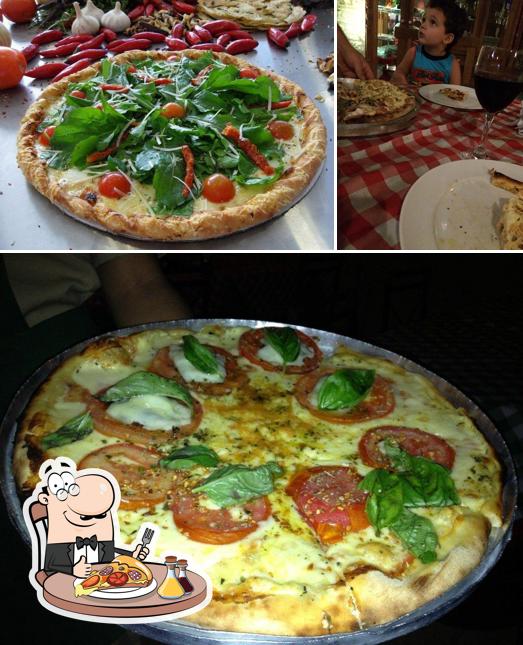 Peça pizza no Velha Itália Pasta e Pizza