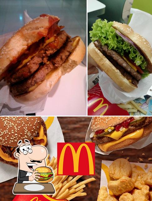 Experimente um hambúrguer no McDonald's - Midway Shopping