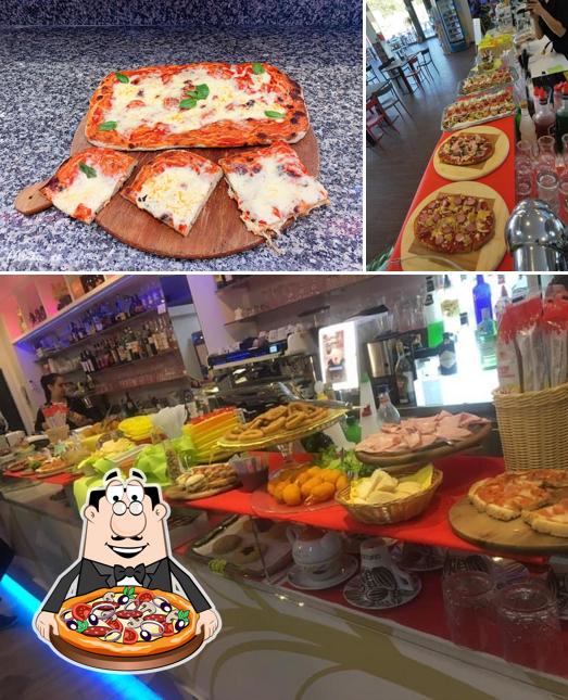 Ordina una pizza a Bar Pizzeria 24 Hours