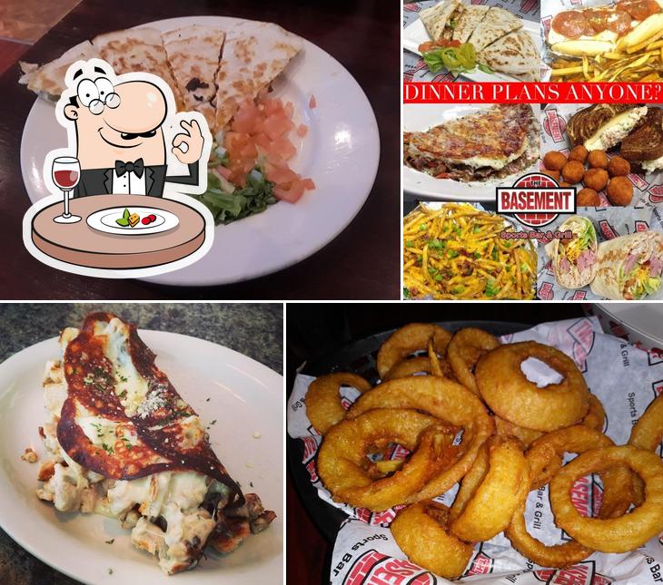 Basement Sports Bar & Grill, Akron Restaurant menu, prices and reviews