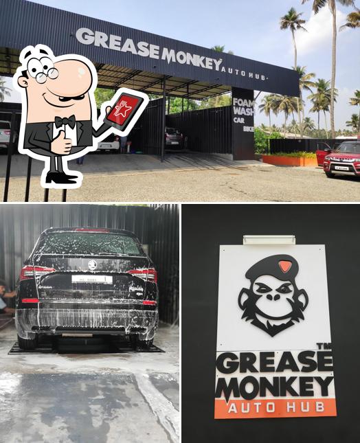Grease Monkey Auto Hub picture