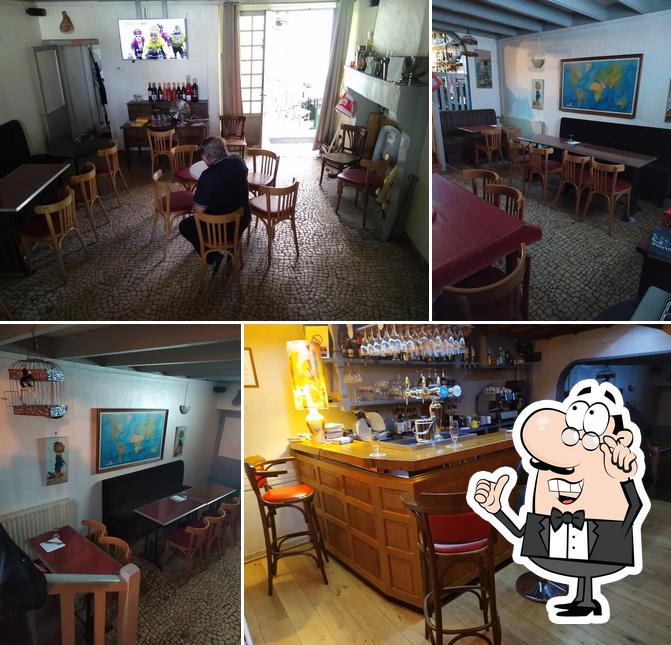 L'intérieur de Le Petit Bistrot