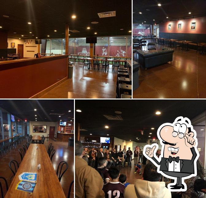 Detroit City Fieldhouse in Detroit Restaurant menu and reviews