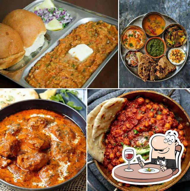 Vrindavan Restaurant Food Delivery In Train At Jhansi Station