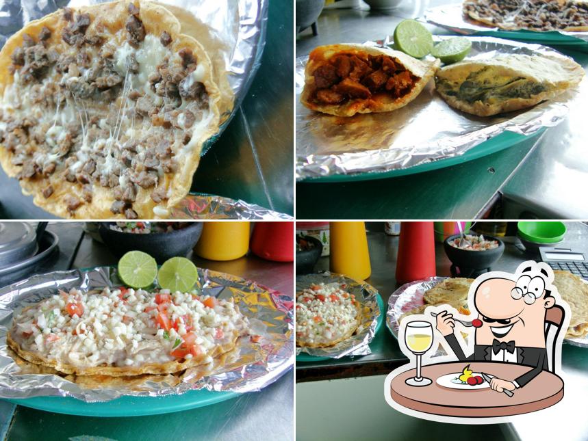 Блюда в "Tacos y Quesadillas Liz"