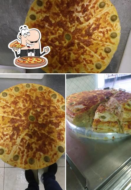 Peça pizza no Pakera Lanchonete