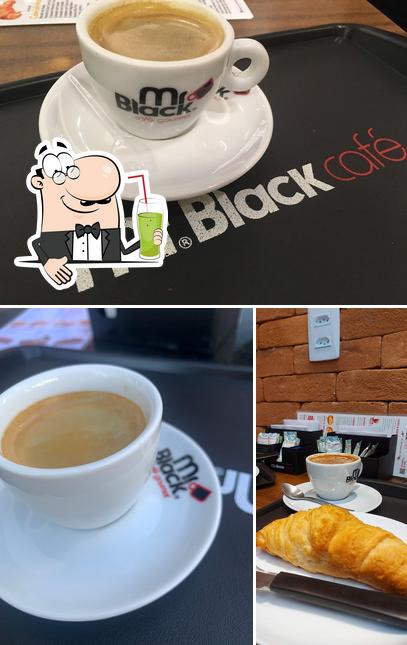 Mr Black Café - Cafeteria
