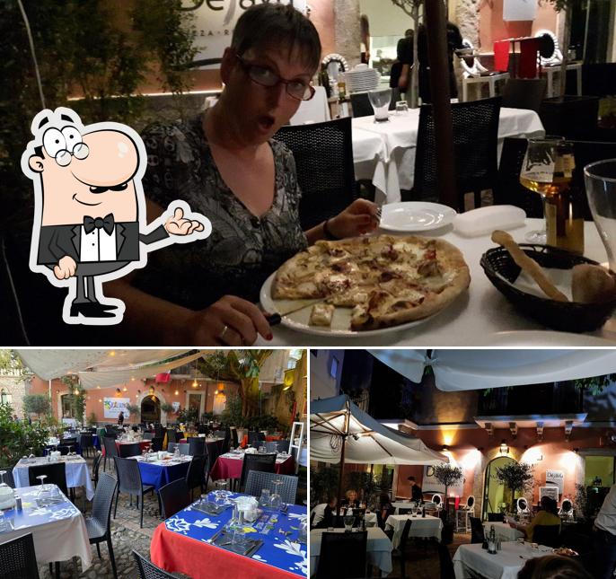 Siediti a un tavolo di Siciliano