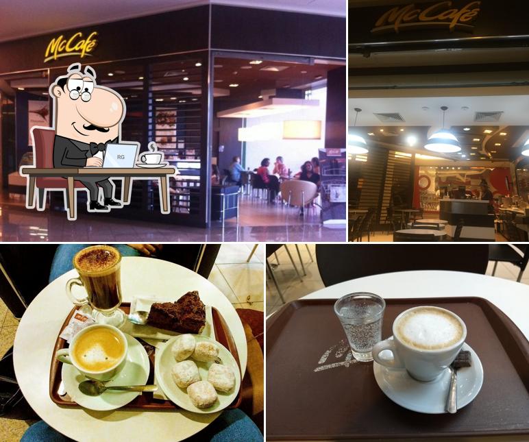 O interior do McCafé