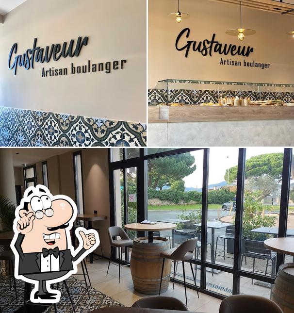 L'intérieur de GUSTAVEUR - boulangerie, pâtisserie, sandwicherie, épicerie & bar à vin. Gassin, golfe St-Tropez