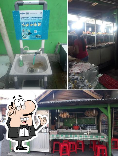 El interior de Warung Jawa