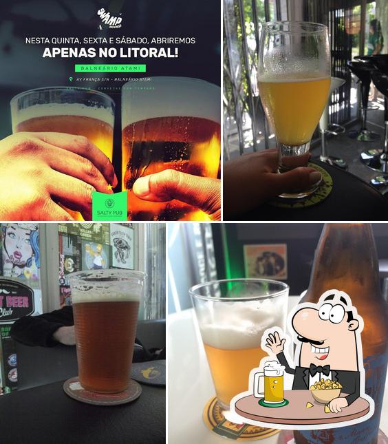 Peça uma tulipa de cerveja leve ou escura