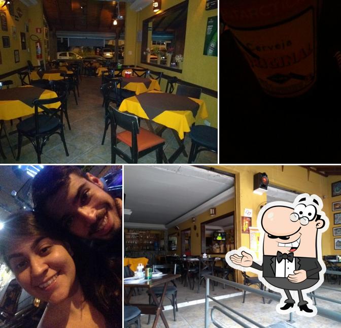 Here's a picture of Altas Horas Bar e Restaurante e karaokê
