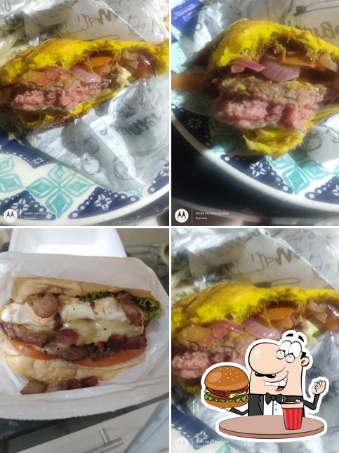 Os hambúrgueres do Lanchonete Rolla Lanches- Betim irão satisfazer diferentes gostos