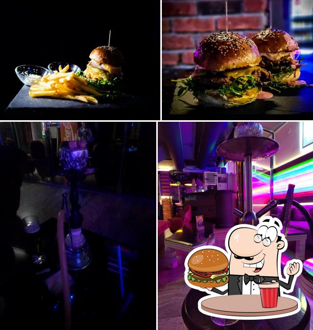 Prova un hamburger a Leeward shisha bar