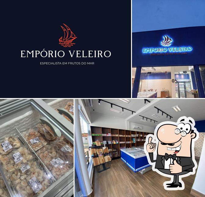 Here's a picture of Empório Veleiro - Camarão, Bacalhau e Frutos do mar