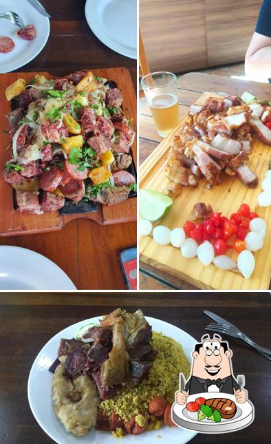 Refeições de carne são oferecidos no O Ponto Do Jabá
