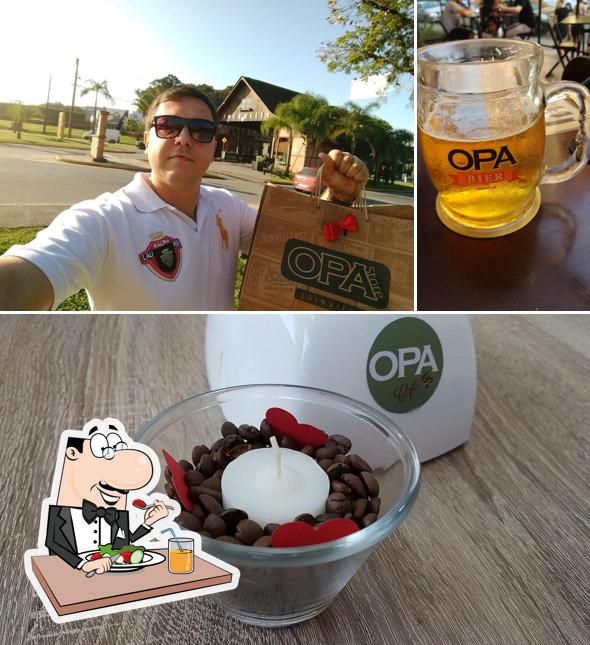 Comida em Opa Bier