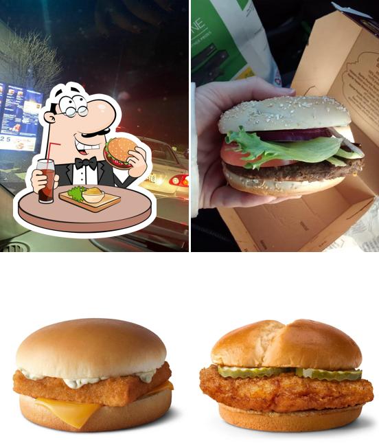 McDonald's, 14300 Gallant Fox Ln in Bowie Restaurant menu and reviews