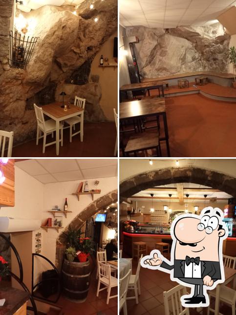 Gli interni di Pub le Rocce