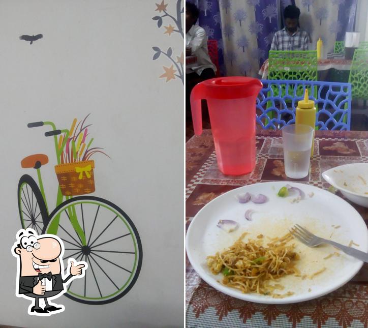 RK MESS & FAST FOOD CENTER