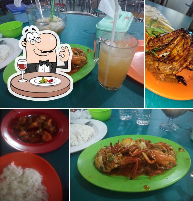 Seafood Restaurant Lubuklinggau Pv F W Restaurant Reviews