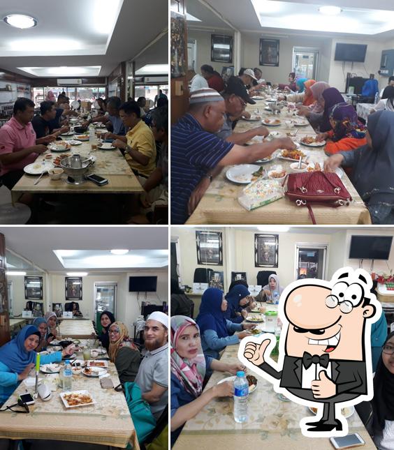 Samat Muslim Food (Halal) picture