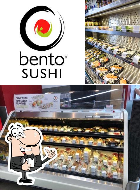 Regarder cette photo de Bento Sushi