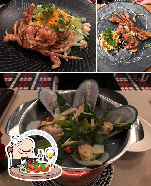 Try out seafood at ANH TUKK Modern Thai Cuisine