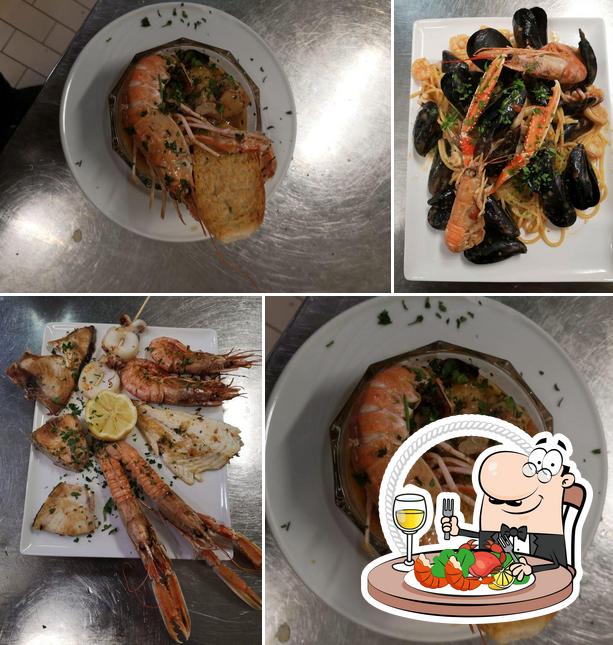 Ordina la cucina di mare a Trattoria Esodo