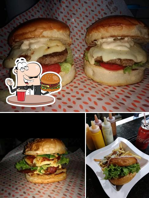 Try out a burger at Dona Chefa salgados e sobremesas