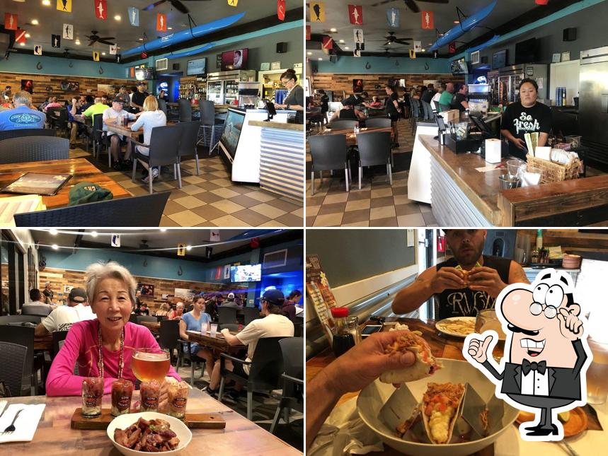 Umekes Fish Market Bar & Grill, 745599 Pawai Pl in KailuaKona