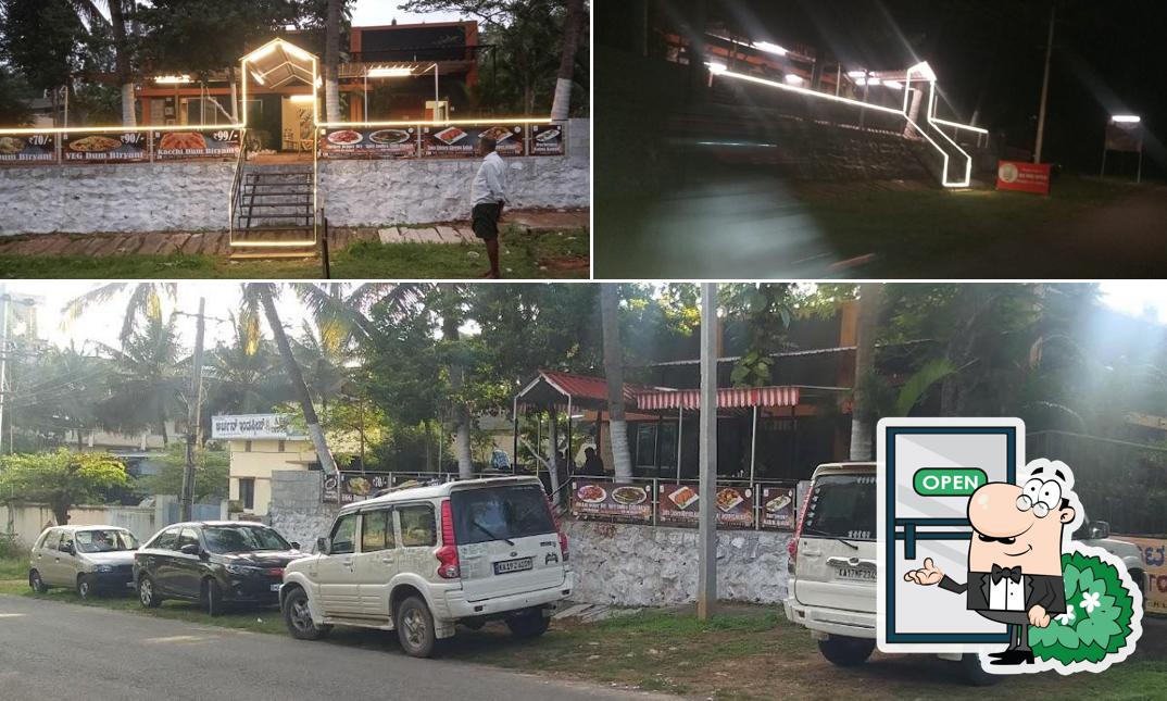 You can get some fresh air at the outside area of Chef Brothers Biriyani