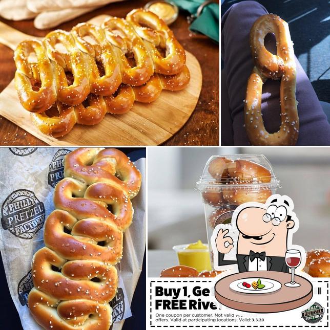 Philly Pretzel Factory, 4216 Woodbourne Rd in Levittown Restaurant