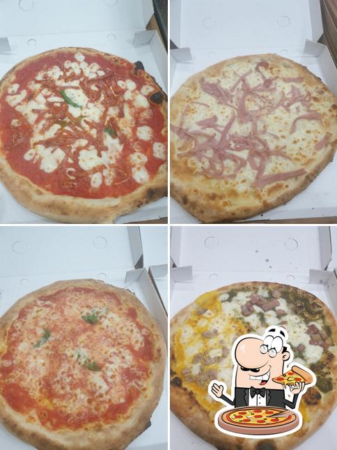 A La Terra Del Sole Pizzeria, vous pouvez profiter des pizzas