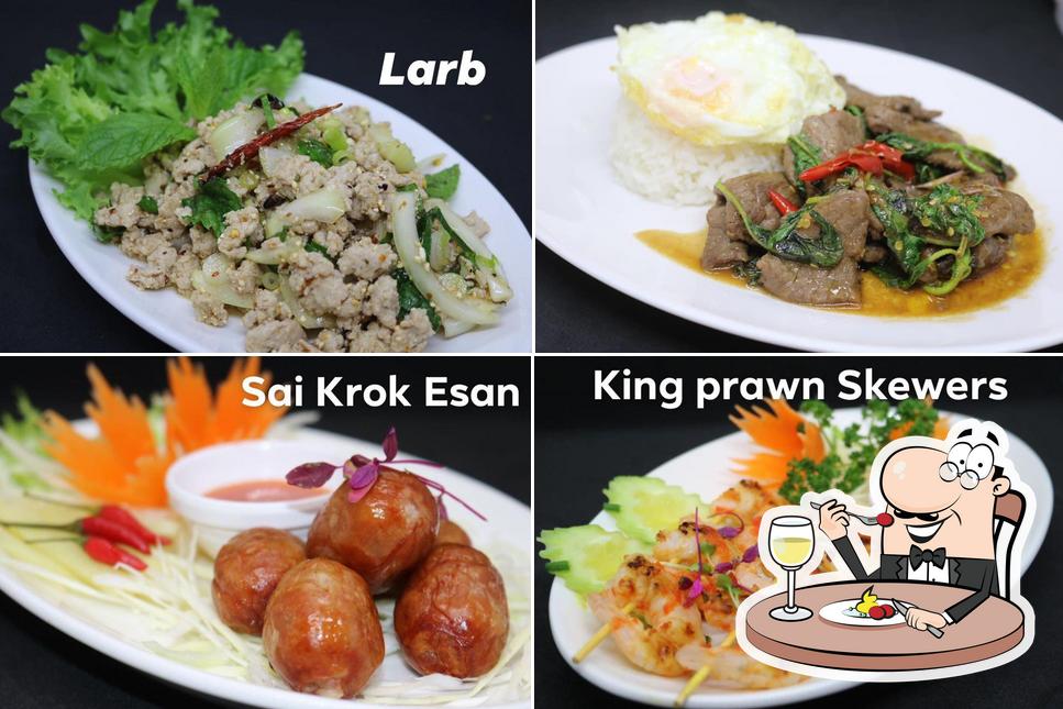 Meals at Saphan Thai